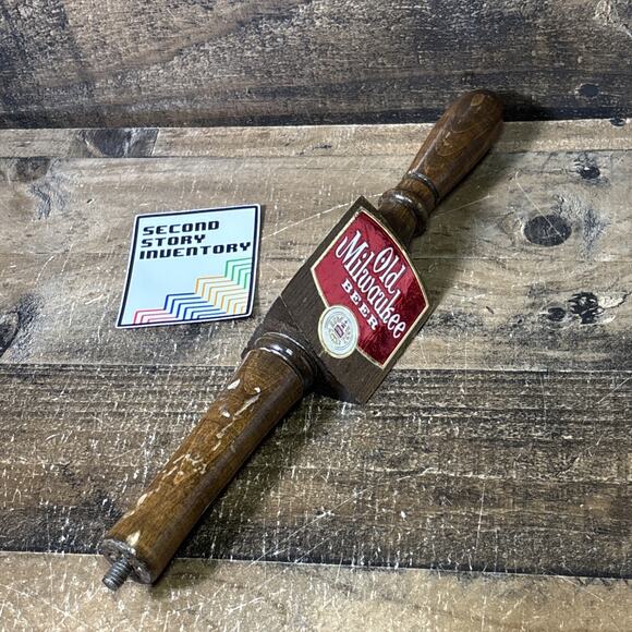 Vintage Old Milwaukee Beer Tap Man Cave Barware Beer Handle - Picture 1 of 6